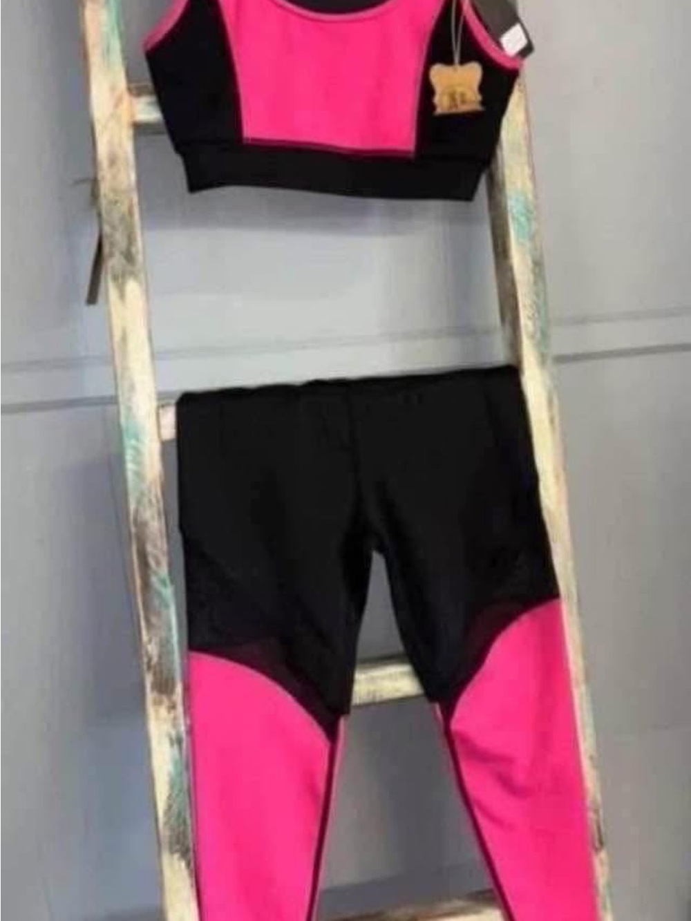 Women’s Active Colorblock Sports Set - Pink and Black